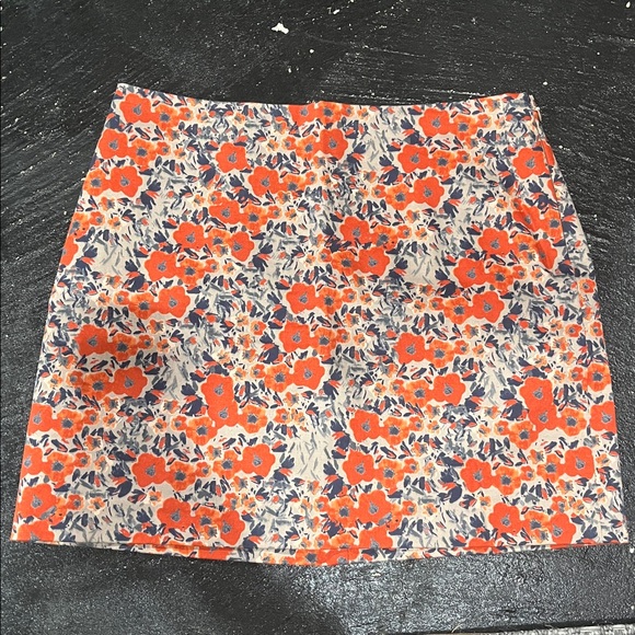 Club Monaco Dresses & Skirts - Club Monaco | Floral Skirt